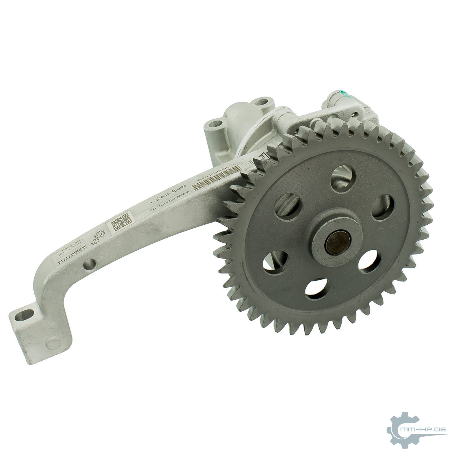 Oil pump with a large sprocket and a long mounting arm
