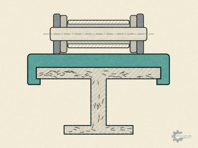 Cross-section of a chain guide rail: timing chain on the sliding layer, glass-fibre reinforced carrier below
